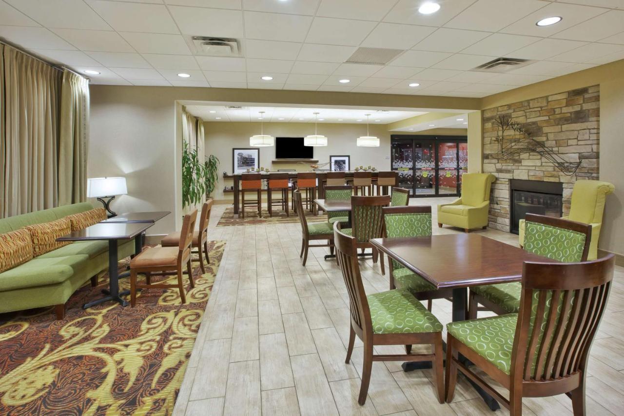 Hampton Inn Brockport מראה חיצוני תמונה